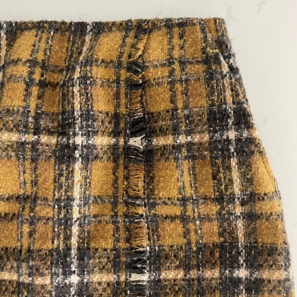 W Closet Plaid 100% Polyester Lined Mini Skirt w Fringe Detail Gold Blk Sz XS/S - Picture 7 of 14